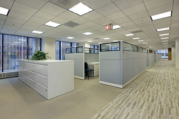 שטיח מקיר לקיר במשרד